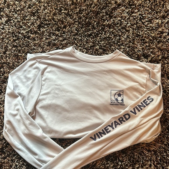 Vineyard Vines Boys Soccer Drifit. Kids XL. - Picture 2 of 3